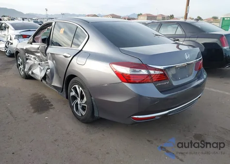 2017 Honda Accord Lx z USA, uszkodzony, nr VIN 1HGCR2F33HA271920